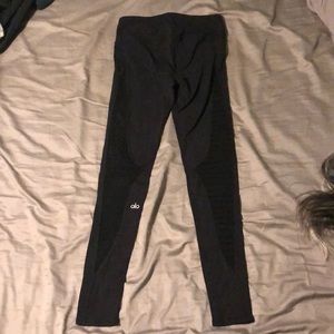 Alo Yoga Luminous Legging in Black